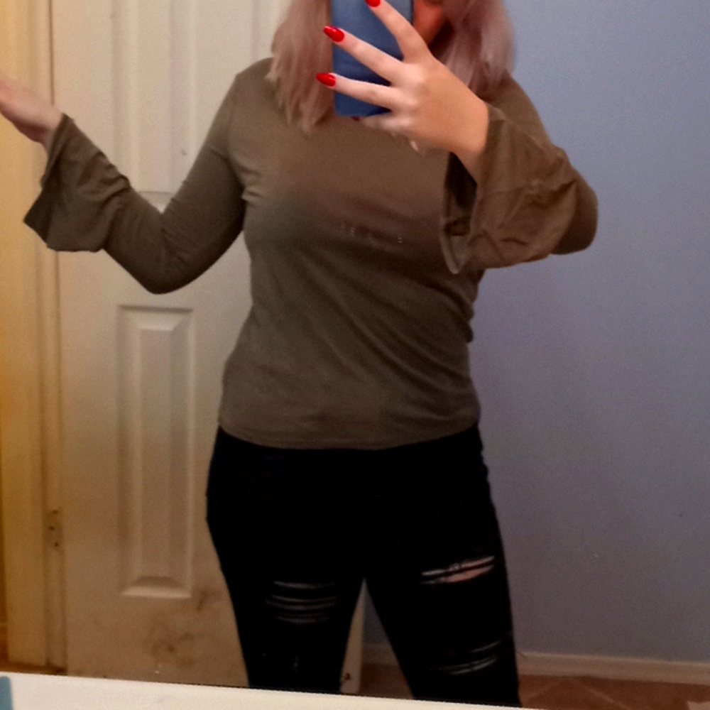 Slim fitting v-neck